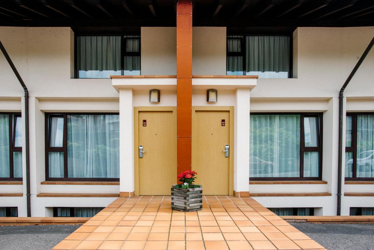 Apartamentos Aldea Del Puente Cangas de Onis Exterior photo